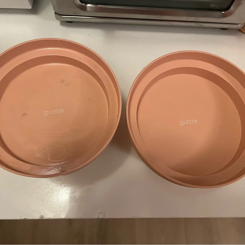 Cat or Dog Feeder